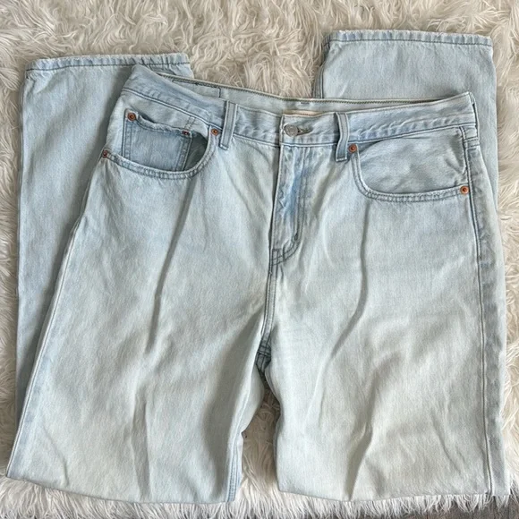 LEVI’S LOW PRO STRAIGHT WIDE LEG DISTRESSED JEANS - Picture 5 of 9